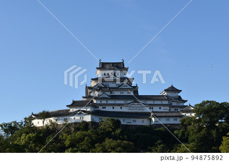 姫路城と青空 姫路城と青空 94875892
