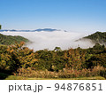 山頂から見下ろす雲海 94876851