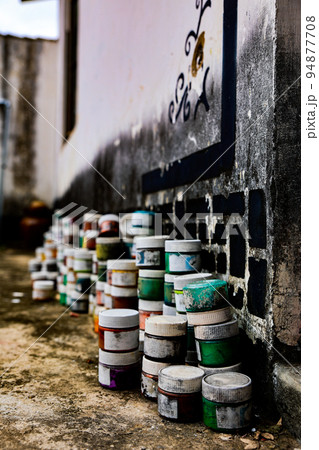 Used old oil paint bottles with worn out stickers 94877708