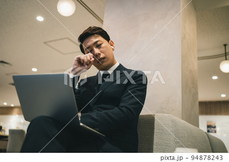 office worker 94878243