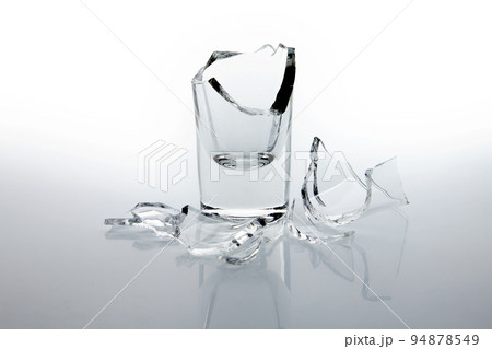 Broken wine glass isolated on white background 94878549