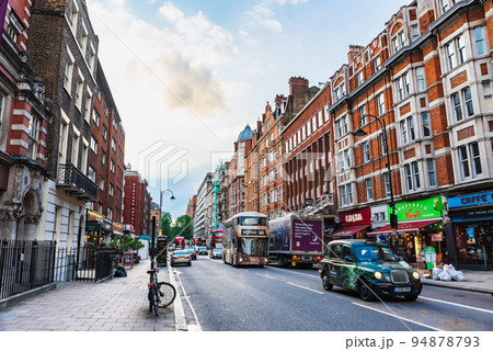 ロンドンの朝　ラッセル・スクウェア　※一部ソフトフォーカス 94878793