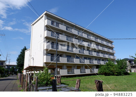 無人となった団地 94883225