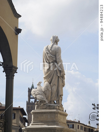 dante statue in florence santa croce place dante statue in florence santa croce place 94884213