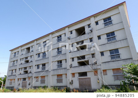 閉鎖された団地 94885205