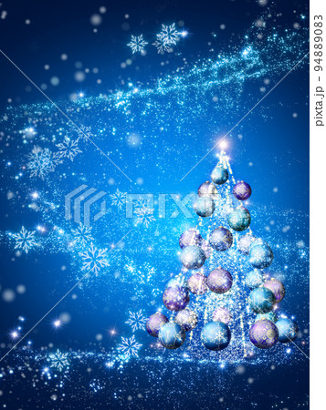 キラキラ輝くクリスマス ツリー 青い背景 縦 キラキラ輝くクリスマス ツリー 青い背景 縦 94889083