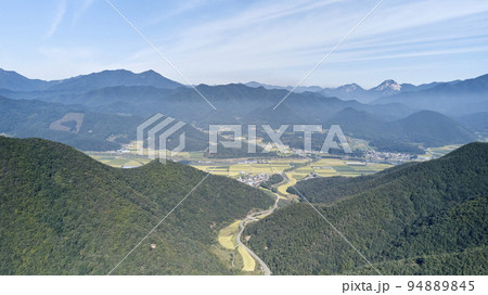山 道路 自然 94889845