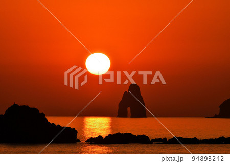 五島灘、角力灘、大角力の夕景 五島灘、角力灘、大角力の夕景 94893242