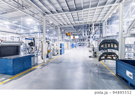 robots in a car plant robots in a car plant 94895552