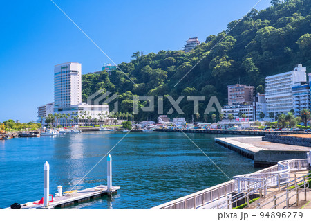 《静岡県》熱海ベイエリア・リゾート地の風景 《静岡県》熱海ベイエリア・リゾート地の風景 94896279