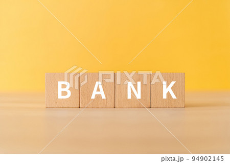 BANKと書かれたブロック 94902145