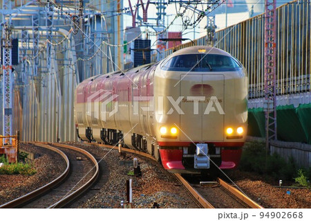 JR神戸線塚本駅 285系「サンライズ出雲」 94902668