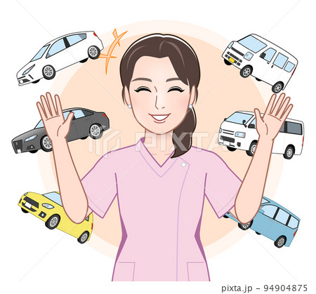 車と看護師の女性 94904875
