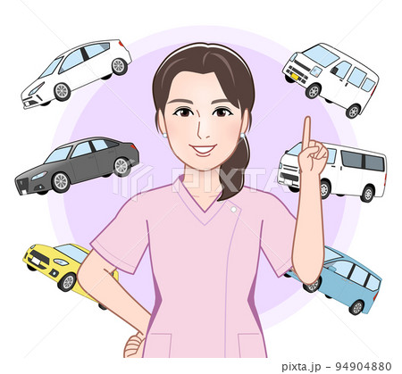車と看護師の女性 94904880