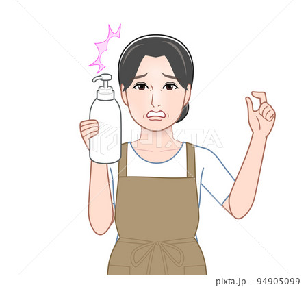 シャンプーを持った主婦 94905099