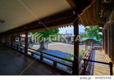 東京都葛飾区柴又7丁目の帝釈天(題経寺)の大回廊から南大門方面を見る 94905440