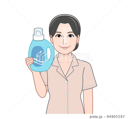 洗濯洗剤のボトルを持った若い主婦 洗濯洗剤のボトルを持った若い主婦 94905597