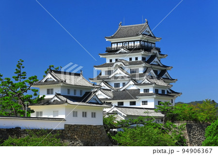【広島県】リニューアルした福山城天守閣と鏡櫓 【広島県】リニューアルした福山城天守閣と鏡櫓 94906367