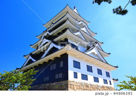 【広島県】リニューアルした福山城天守閣(天守北側鉄板張り) 【広島県】リニューアルした福山城天守閣(天守北側鉄板張り) 94906395
