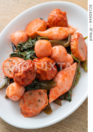 Stir Fried Fish Balls with Yentafo Sauce Stir Fried Fish Balls with Yentafo Sauce 94909726