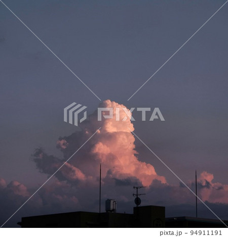 夕焼けと雲 94911191