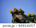 妙本寺の屋根（日本、神奈川県鎌倉市大町） 94914457