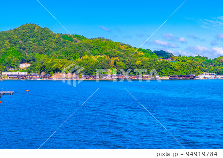 海の京都 伊根の舟屋の風景 94919784