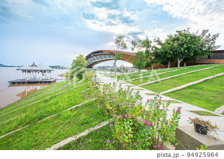 Pa San Chao Phraya River Confluence Landmark 94925964