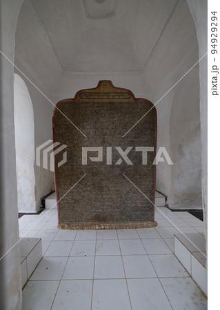 クドードォ・パヤーの石板の経典　ミャンマー・マンダレー 94929294