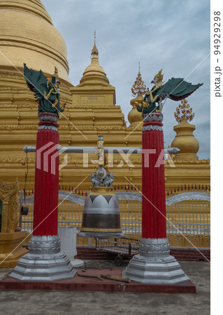 クドードォ・パヤー　ミャンマー・マンダレー 94929298