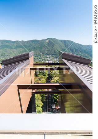早雲山と秋の青空 箱根登山ケーブルカーを見下ろす 箱根登山鉄道 神奈川県足柄下郡箱根町 早雲山と秋の青空 箱根登山ケーブルカーを見下ろす 箱根登山鉄道 神奈川県足柄下郡箱根町 94929505
