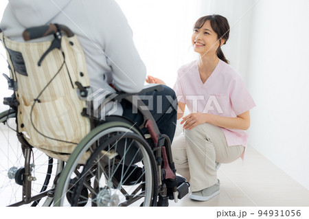 看護師 患者 看護師 患者 94931056
