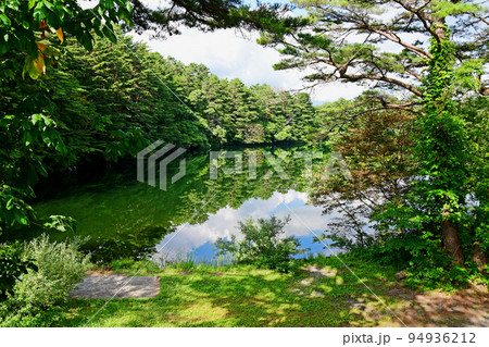 福島県　磐梯山　裏磐梯　五色沼　湖沼群　自然探勝路　柳沼 94936212