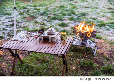 「山梨県」朝霧の中でのキャンプ 「山梨県」朝霧の中でのキャンプ 94939492