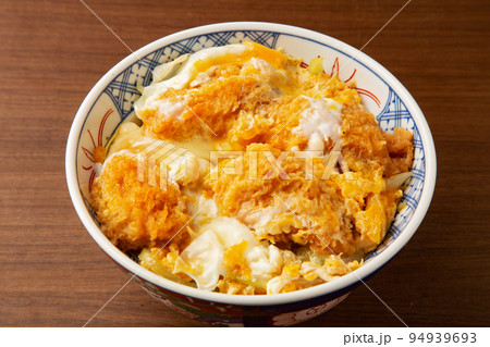 カキフライ丼 カキフライ丼 94939693
