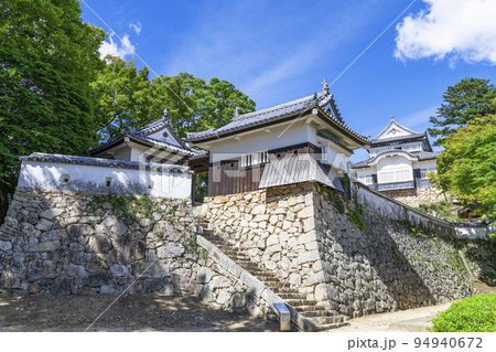 岡山県高梁市　晴天の備中松山城 94940672