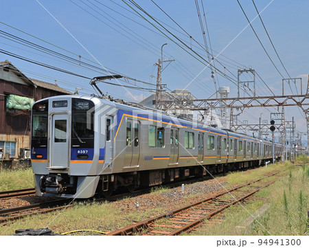 南海　和歌山市駅付近の8300系電車 94941300