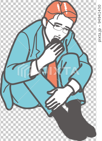 膝を抱えておにぎりを食べる男性 94941430