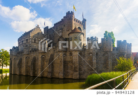 Medieval Gravensteen Castle in Ghent 94943128