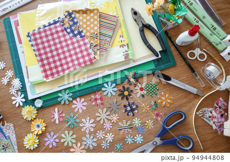 ペーパークラフト 94944808