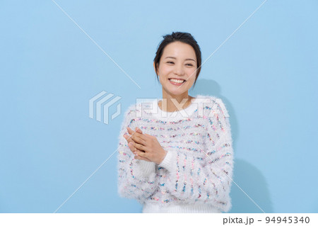 20代女性のポートレート 20代女性のポートレート 94945340