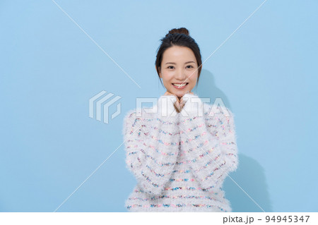 20代女性のポートレート 20代女性のポートレート 94945347
