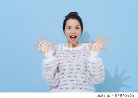 20代女性のポートレート 20代女性のポートレート 94945858