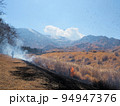 小堀牧野の野焼き　2022年2月24日　熊本県阿蘇市一の宮町宮地 94947376