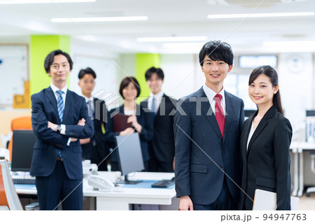 会議 ビジネス ビジネスマン オフィス 会議 ビジネス ビジネスマン オフィス 94947763