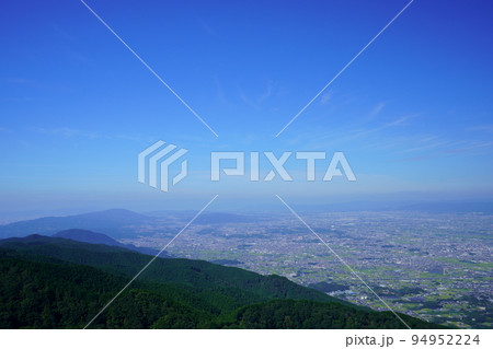 見下ろす生駒山系・葛城山の大パノラマ 見下ろす生駒山系・葛城山の大パノラマ 94952224