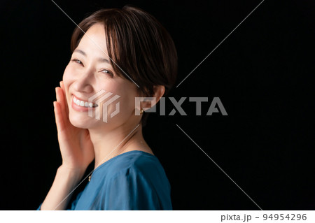 女性 黒バック 女性 黒バック 94954296