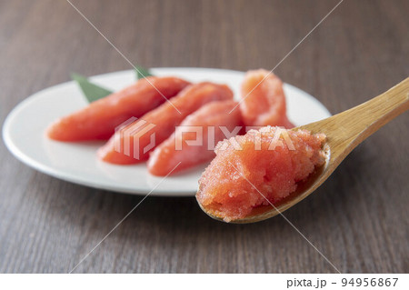 新鮮で美味しいタラコ 94956867