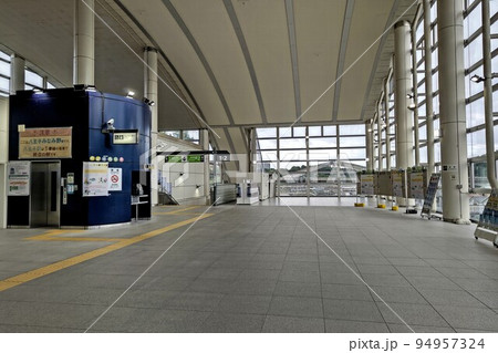 東京都八王子市　八王子みなみ野駅  平成9年4月開業 JR東日本横浜線  令和4年9月撮影 94957324