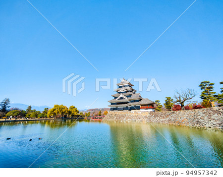 松本城(秋) 松本城(秋) 94957342